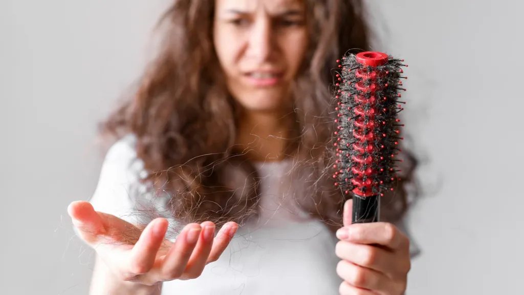 Alopecia Femenina Tratamiento 2026: Guía Completa y Mejor
